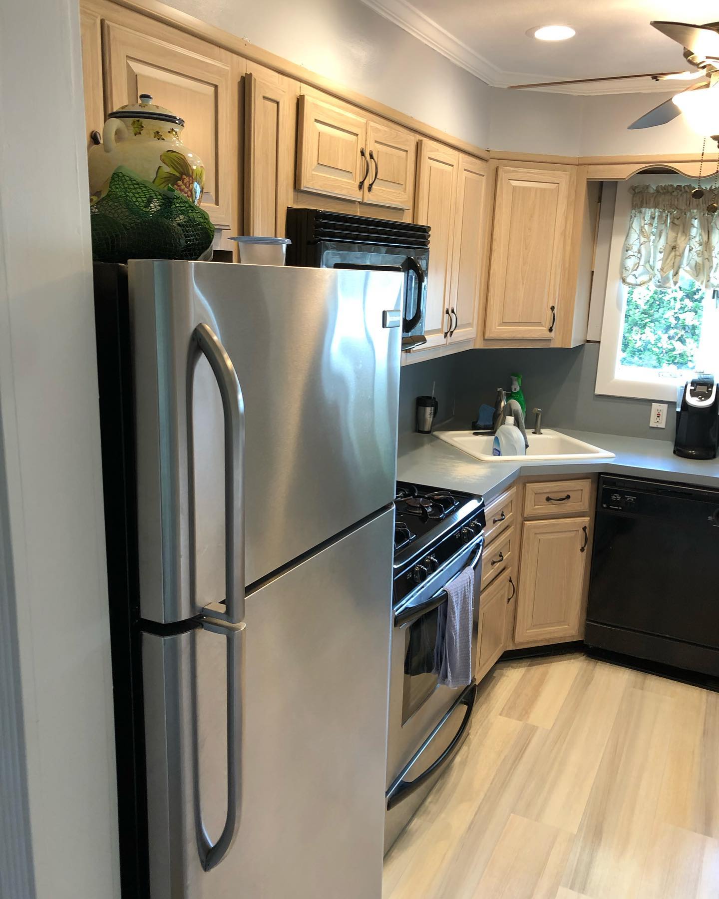 Before and After Pics!! #KitchenReno #BackSplash #Flooring #KitchenIdeas #KitchenDesign #KitchenAndBathShowroom #SuffolkCountyKitchenAndBath #NassauCounty #Nassau #Suffolk #KitchenCounterTops #KitchenCabinet #KitchenMakeover #Kitchen #ContractorsOfIG #Construction #DoWhatYouLove #LoveWhatYouDo