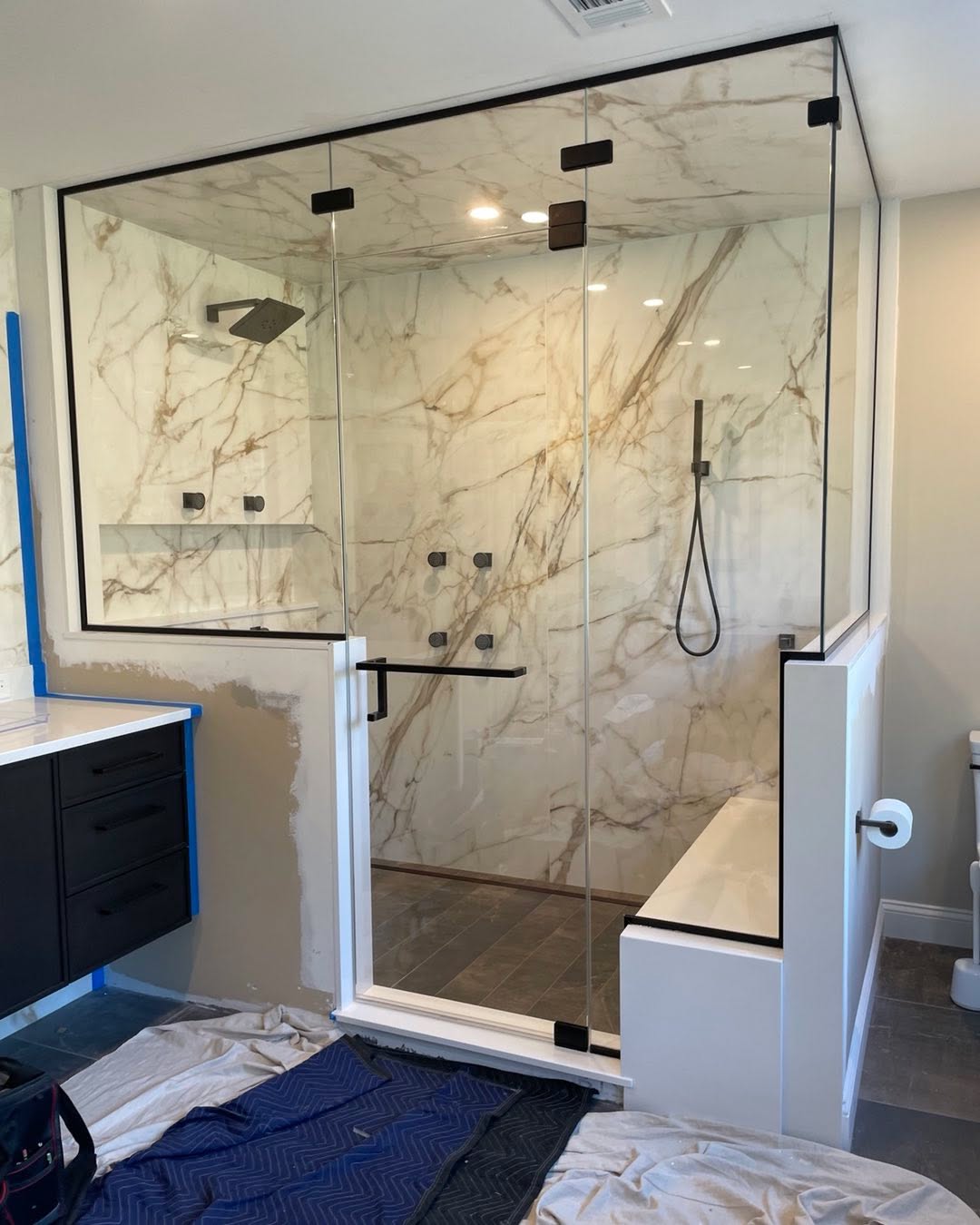 Full steam enclosure using u-channel.