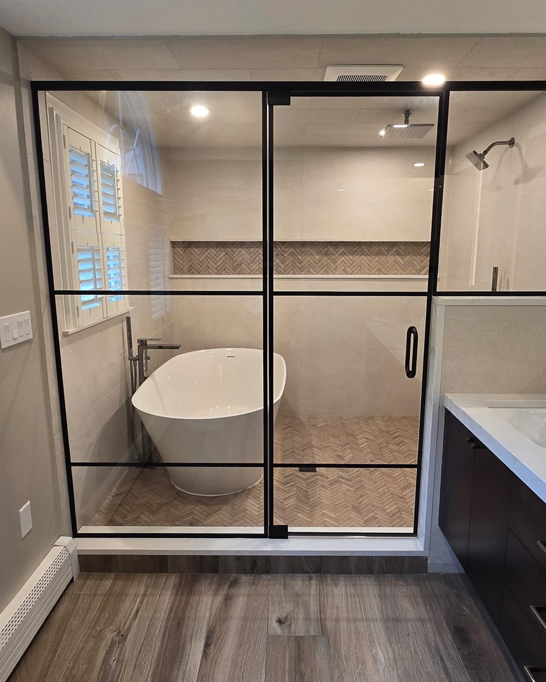 Dave and Ted throwing in this beautiful grid system today. Clean finish to this bathroom